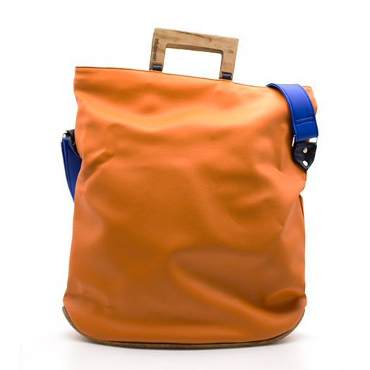 Tasche groß L orange mit Holz Vogelaugenahorn Holzboden Holzgriffen Recycling Unikat Hydrogen 0045_2